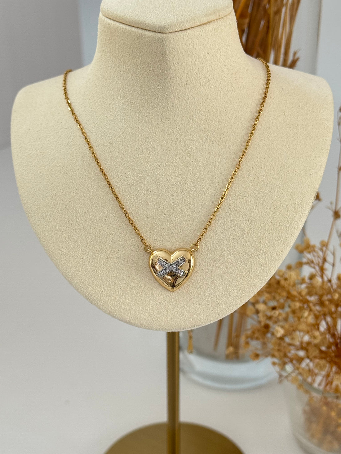 KALP DETAYLI ÇELİK MARKA MODEL GOLD KOLYE