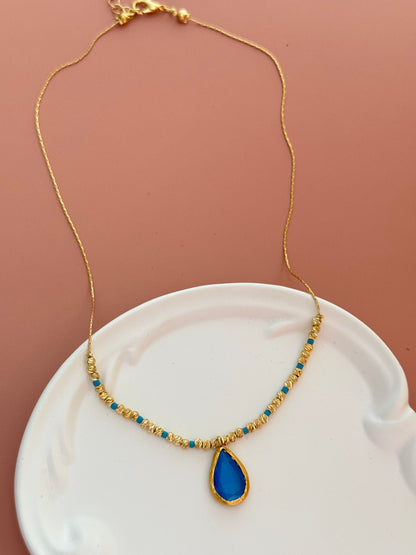 ARYAN LACİVERT KRİSTAL TAŞLI ALTIN KAPLAMA DORİKA KOLYE