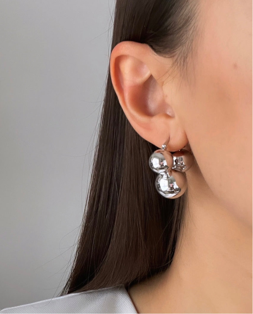 İTHAL MİCKEY DETAYLI BÜYÜK BOY SİLVER KÜPE