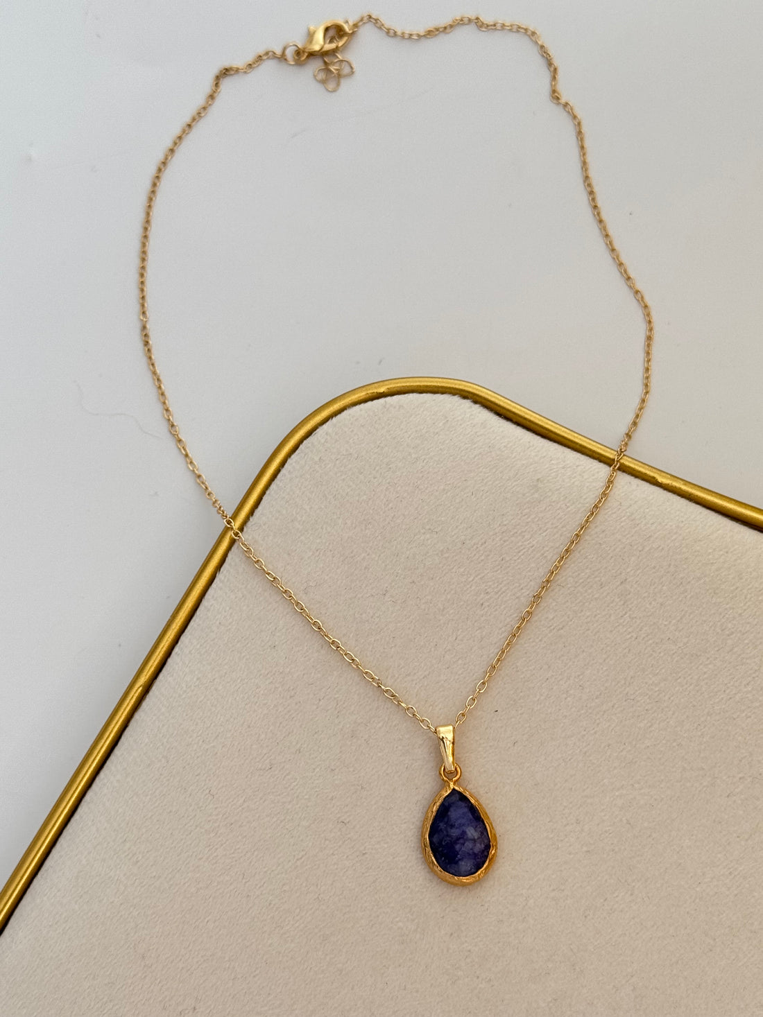 MAVİ DOĞAL TAŞLI ALTIN KAPLAMA KOLYE