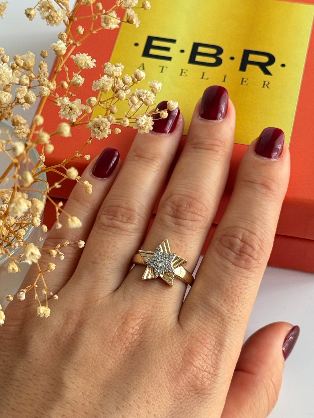 İTHAL YILDIZ DETAYLI TAŞLI GOLD AYARLANABİLİR YÜZÜK