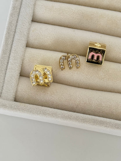 İTHAL KÜP DETAYLI GOLD MARKA MODEL KÜPE