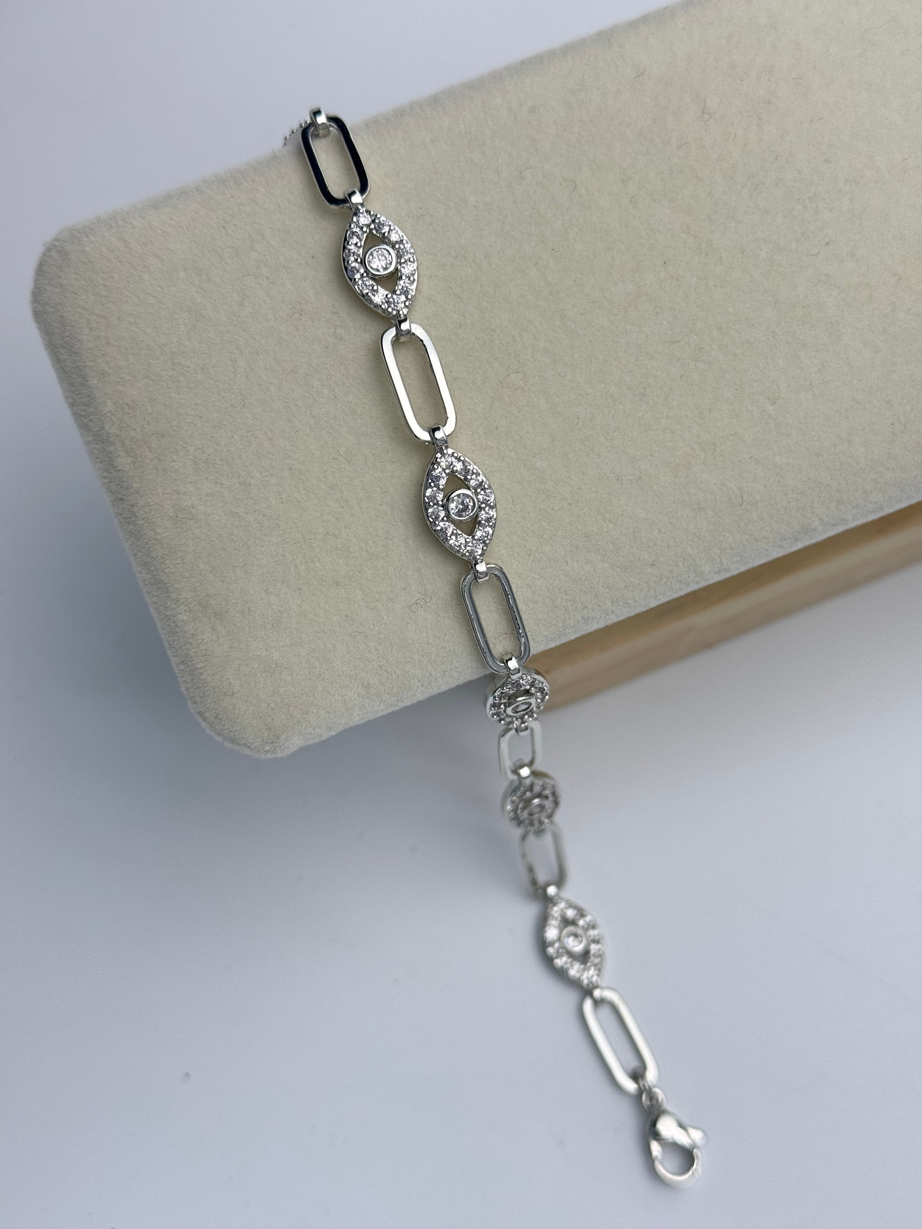 NAVAZ GÖZ DETAYLI SİLVER BİLEKLİK