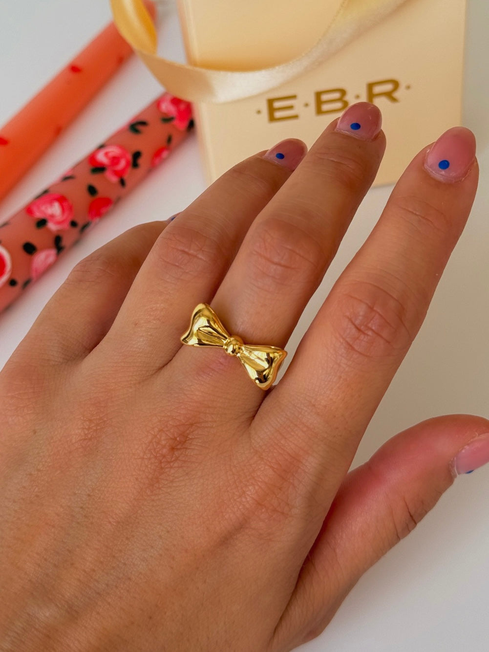 İTHAL FİYONK DETAYLI GOLD YÜZÜK