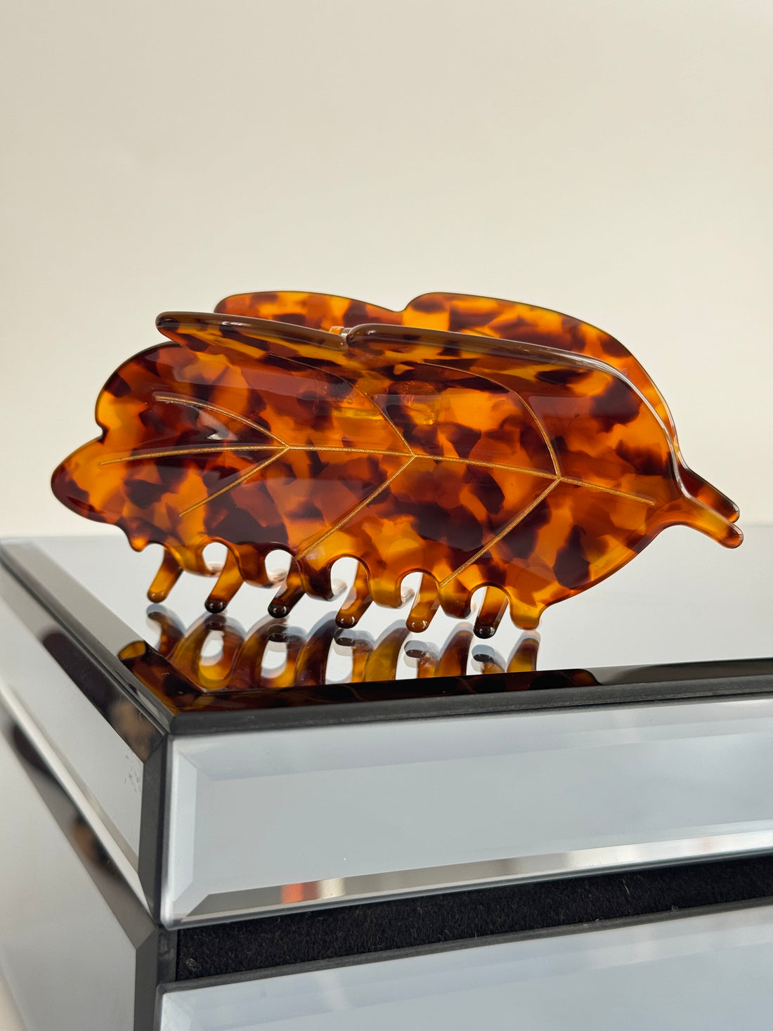 İTHAL YAPRAK  KEMİK MANDAL TOKA