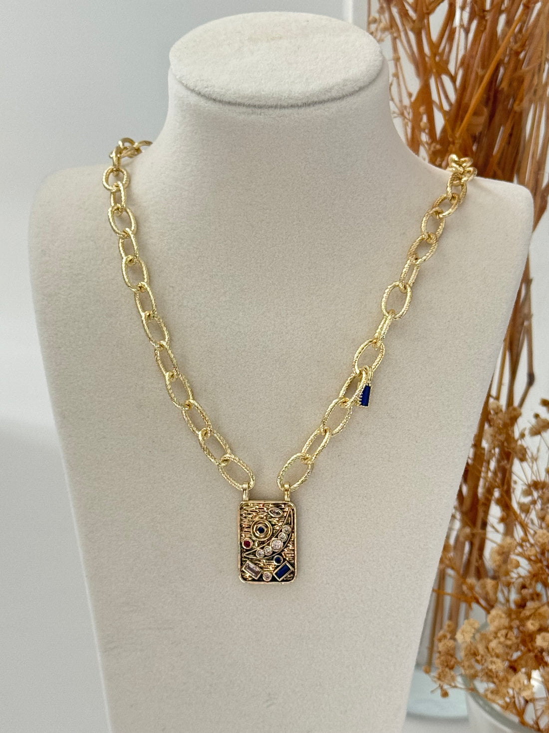 İTHAL PLAKALI GOLD ZİNCİR KOLYE