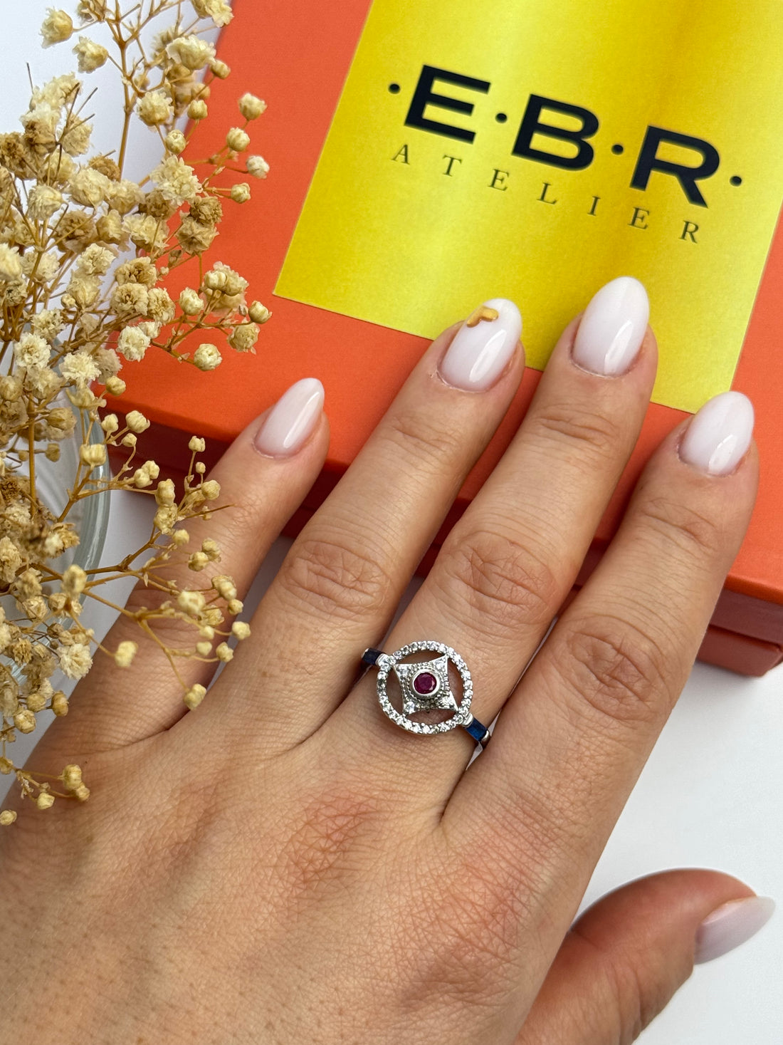 İTHAL FUŞYA TAŞ DETAYLI KUZEY YILDIZI SİLVER AYARLANABİLİR YÜZÜK