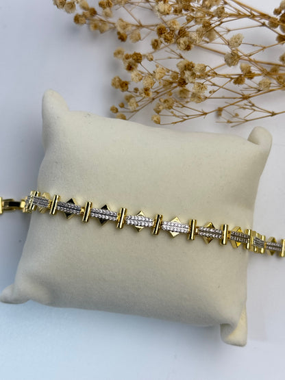 İTHAL ÜÇGEN DETAYLI GOLD BİLEKLİK