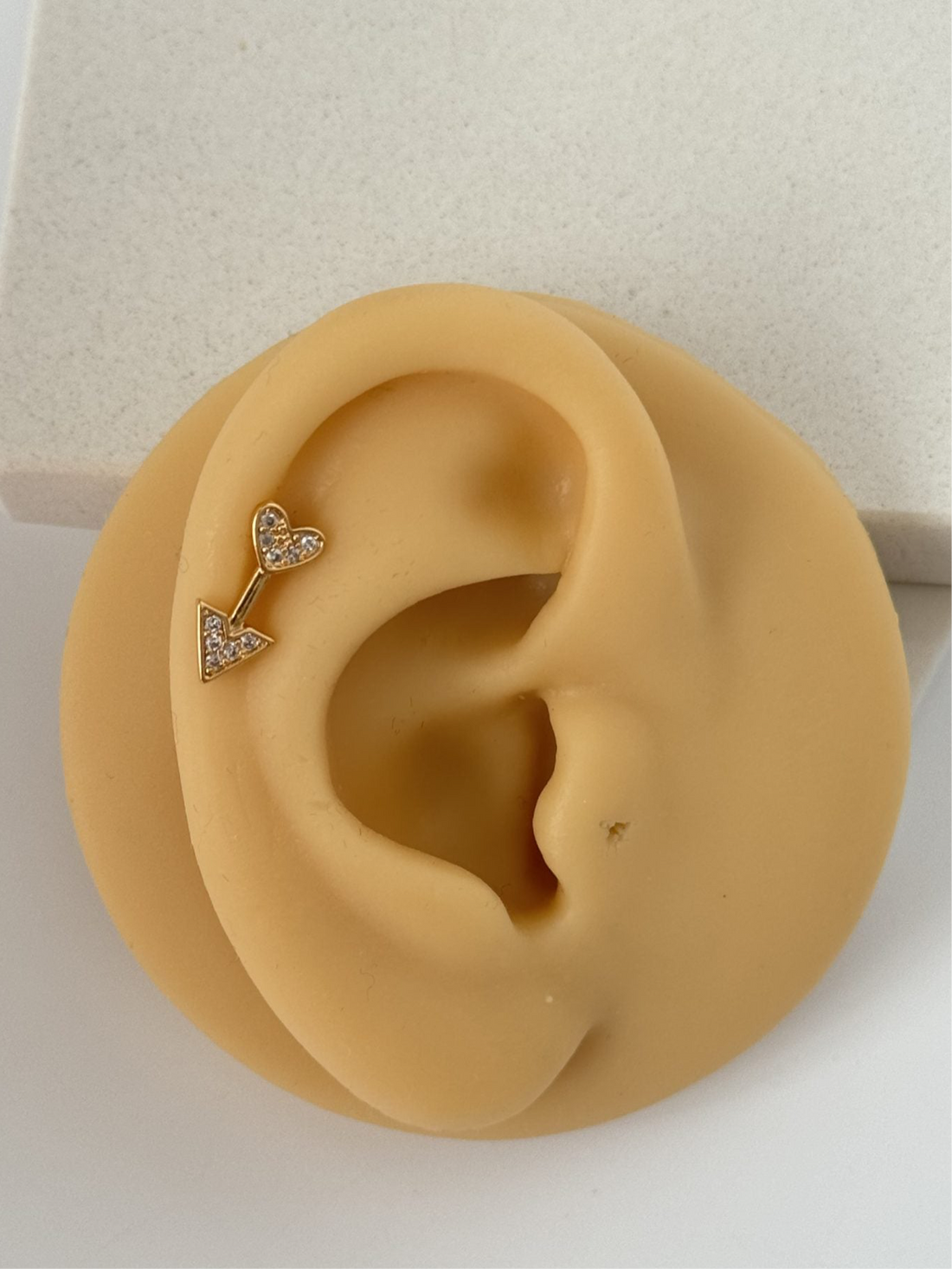 KALPLİ OK TRAGUS GOLD PİERCİNG