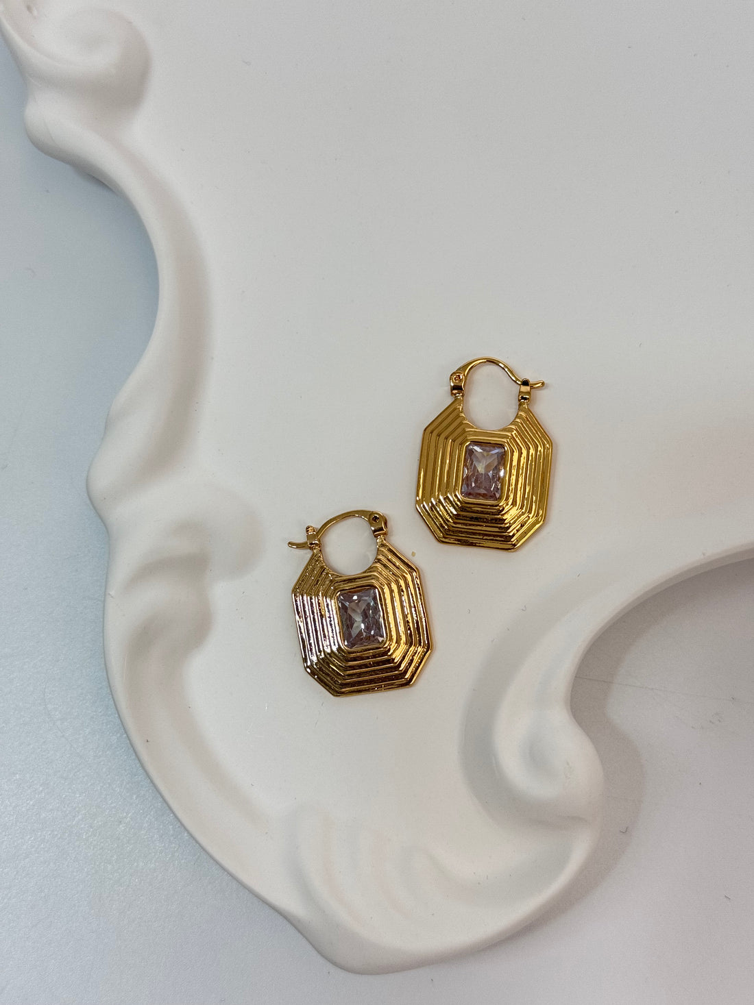 PİRAMİT GOLD KÜPE