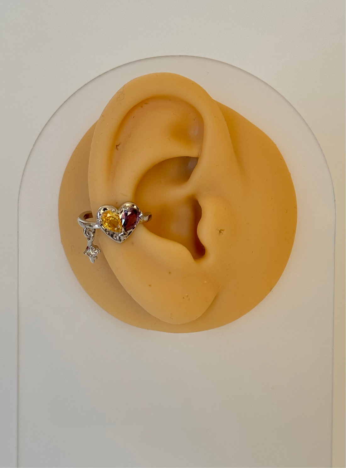 İTHAL KALP DETAYLI SAĞ KULAK SİLVER KIKIRDAK KÜPE EARCUFF