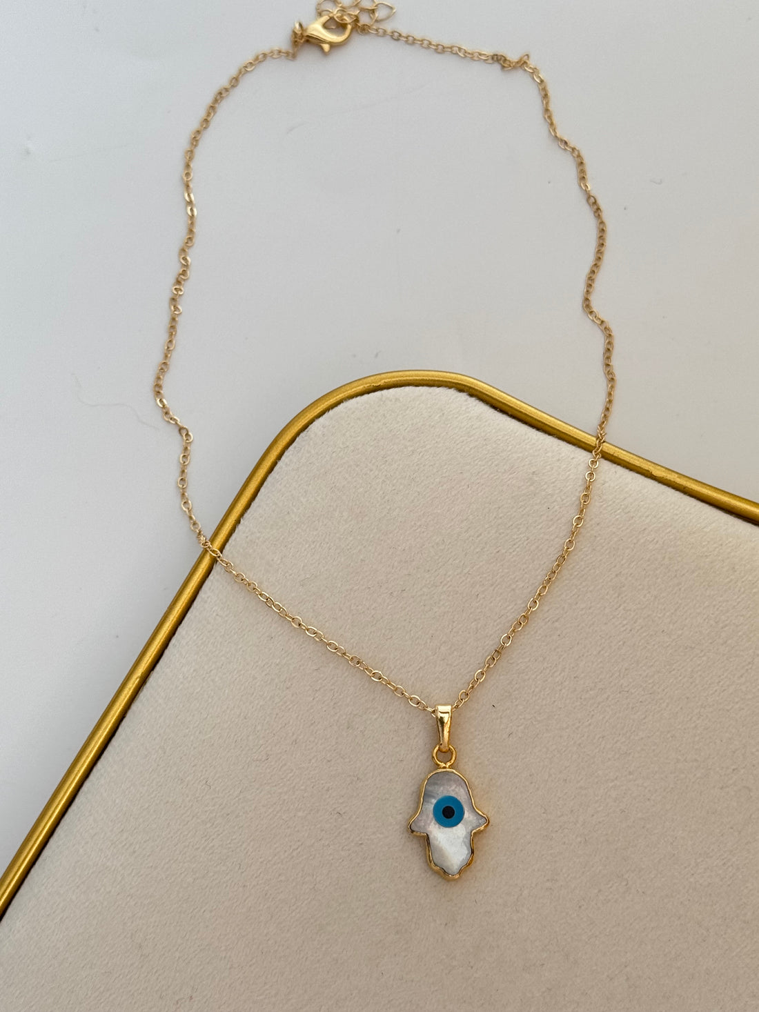 FATIMA ANA ELİ DETAYLI NAZAR BONCUKLU DOĞAL TAŞLI ALTIN KAPLAMA KOLYE