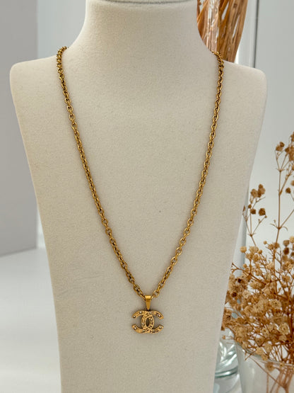 TAŞ DETAYLI MARKA MODEL GOLD ÇELİK KOLYE