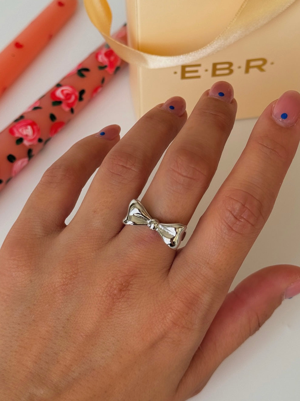 İTHAL FİYONK DETAYLI SİLVER YÜZÜK