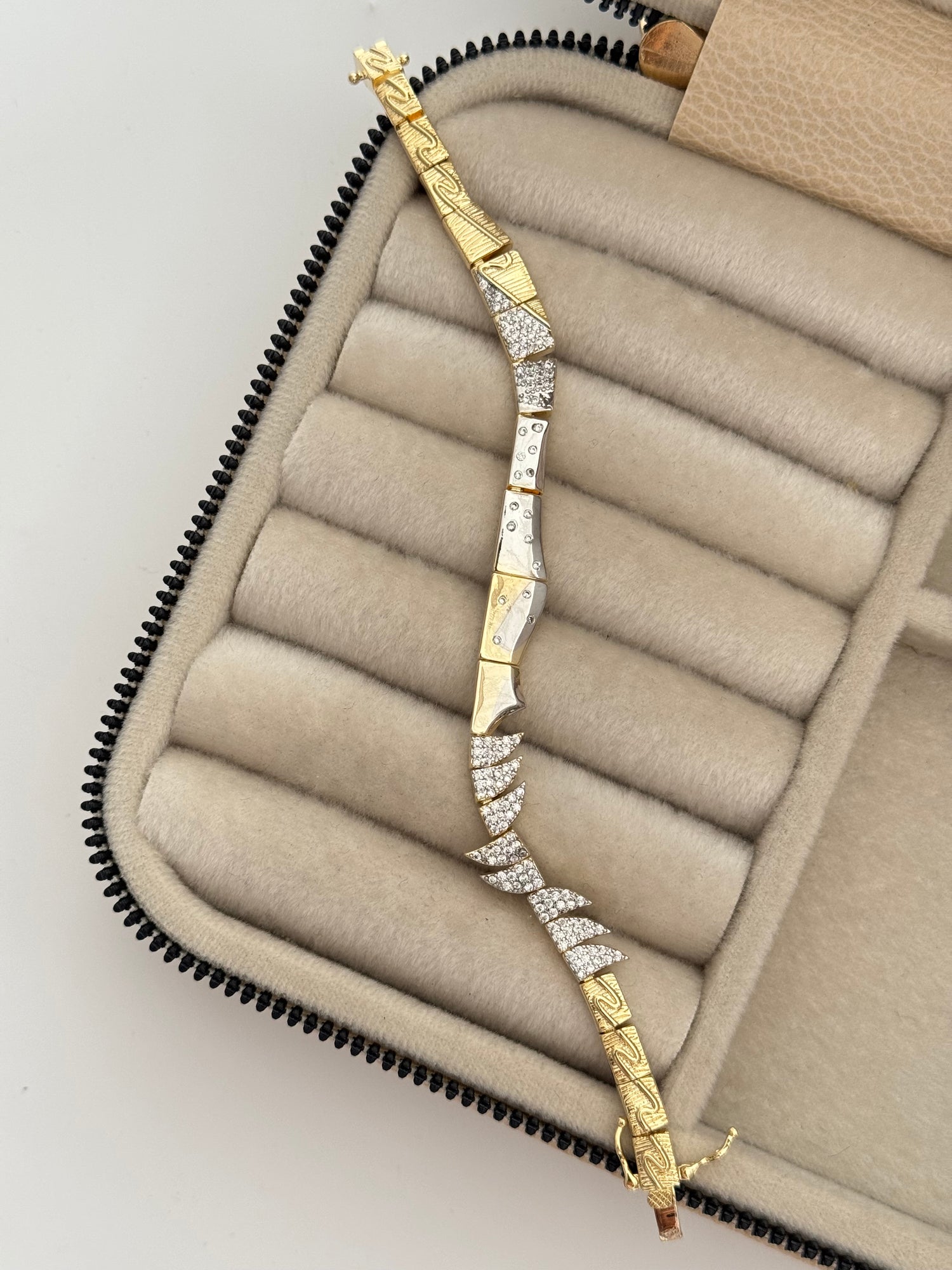 TOREZ İTHAL TAŞ DETAYLI GOLD BİLEKLİK