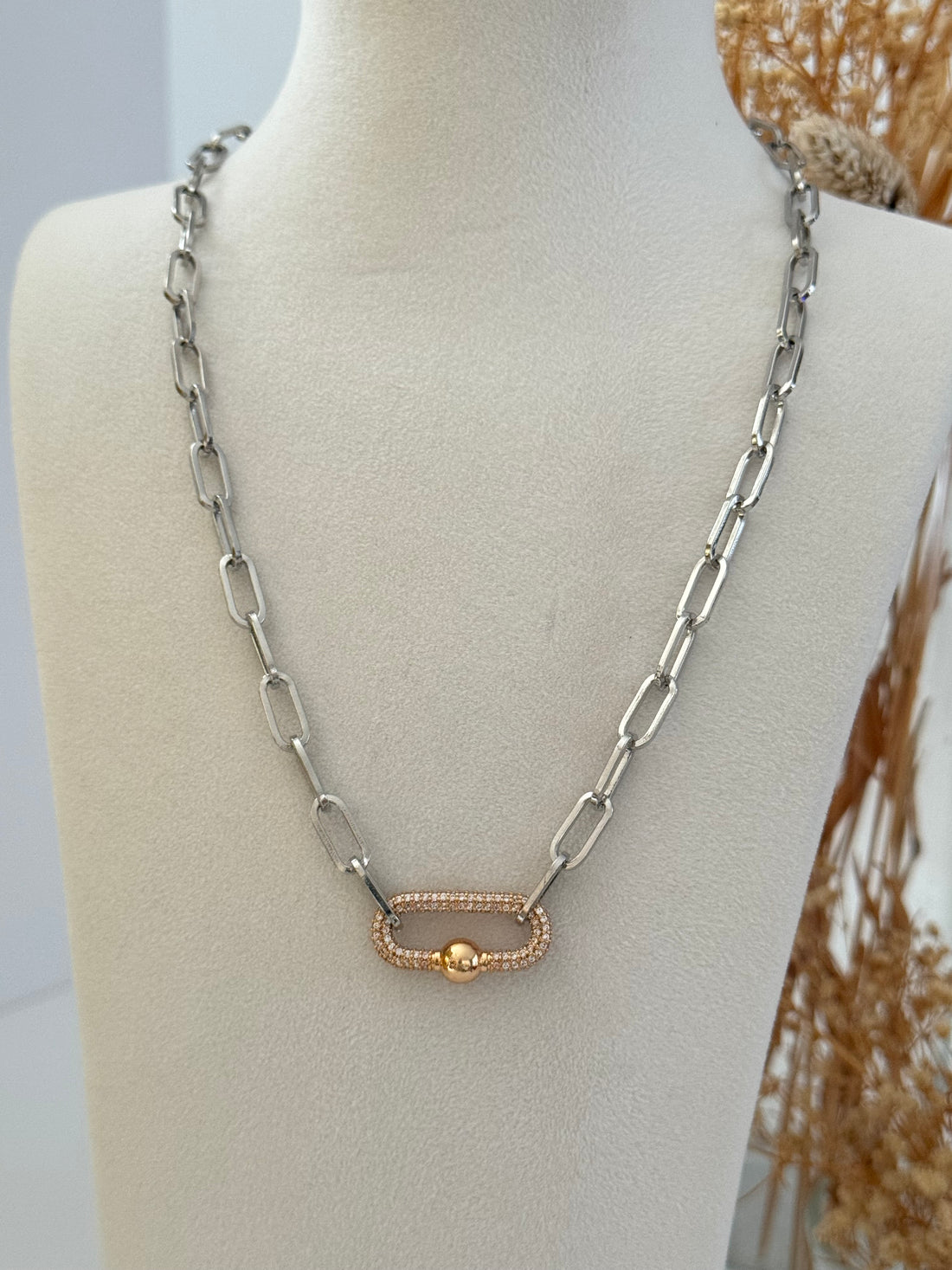 İTHAL DETAYLI ZİNCİR MODEL SİLVER KOLYE