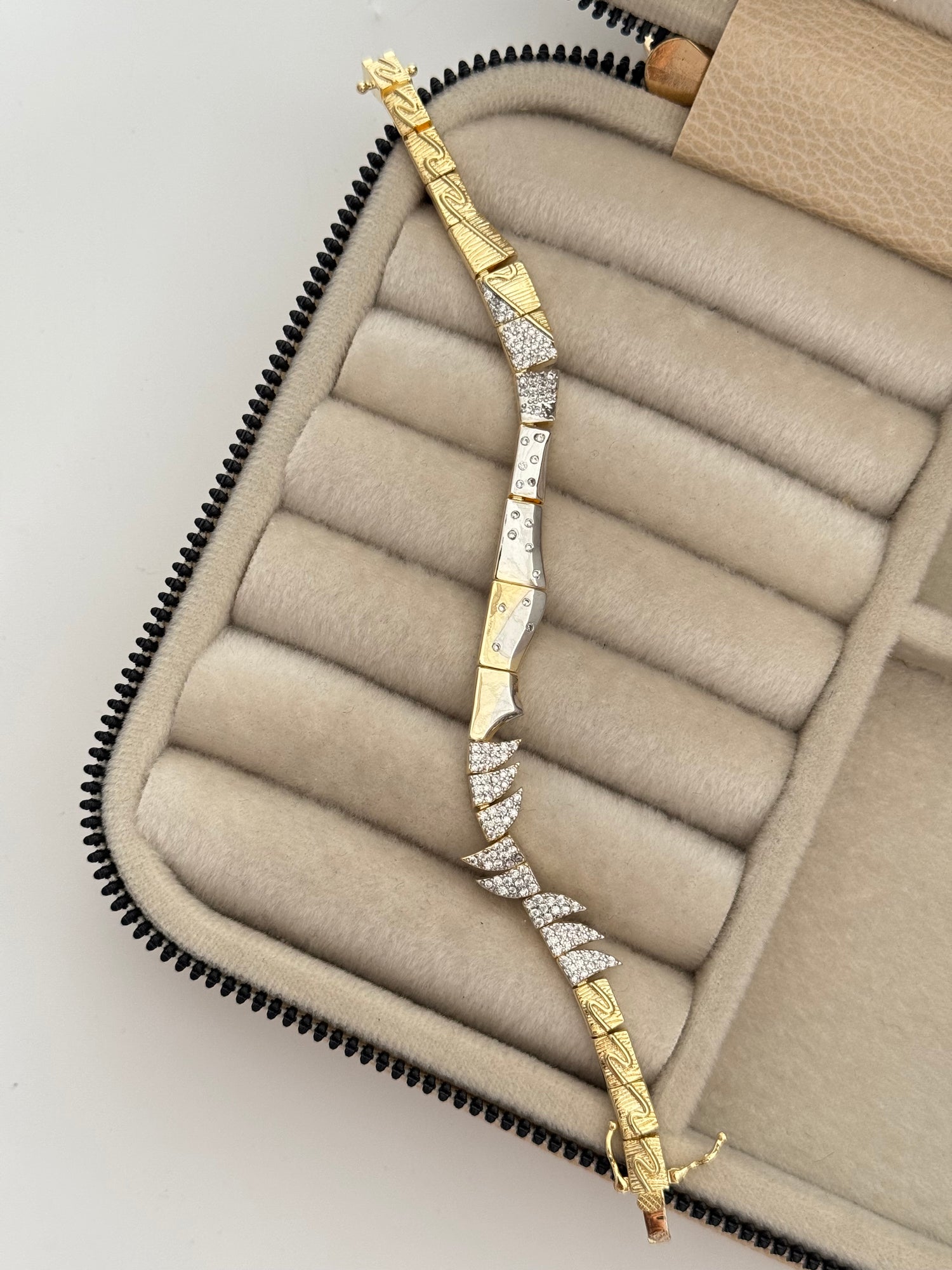 TOREZ İTHAL TAŞ DETAYLI GOLD BİLEKLİK