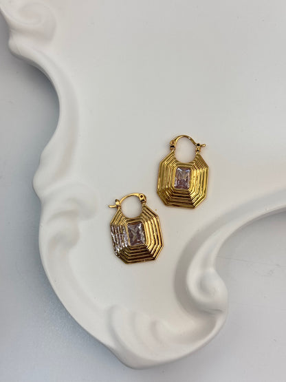 PİRAMİT GOLD KÜPE