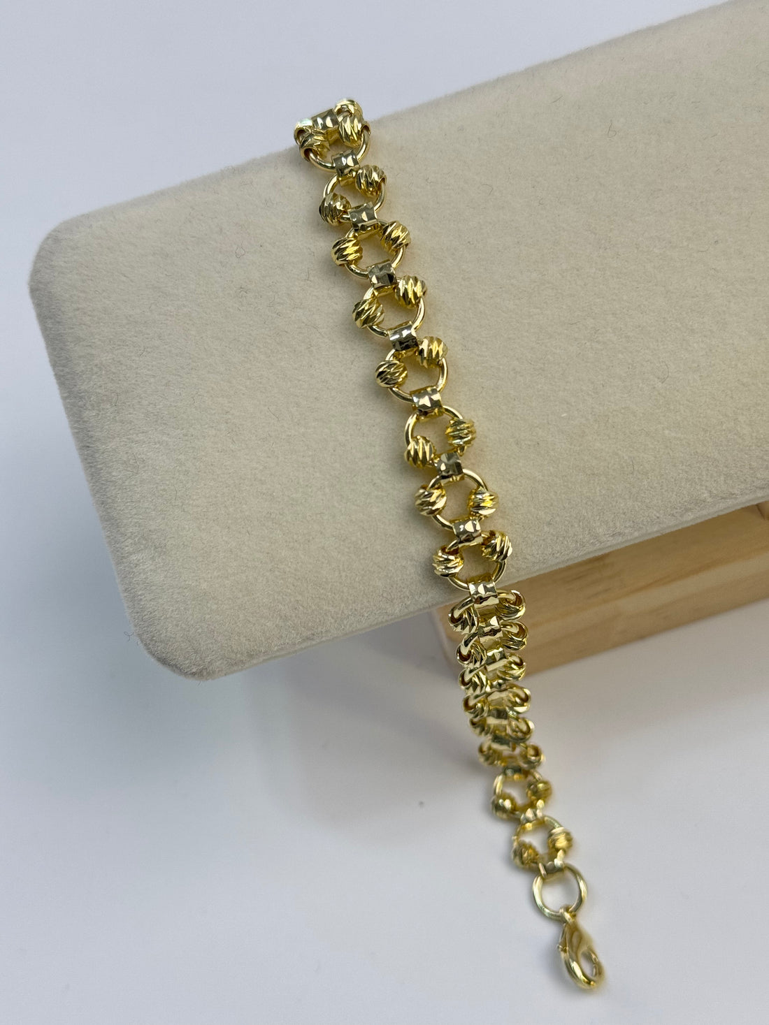 İTHAL DORİKA DETAYLI GOLD BİLEKLİK