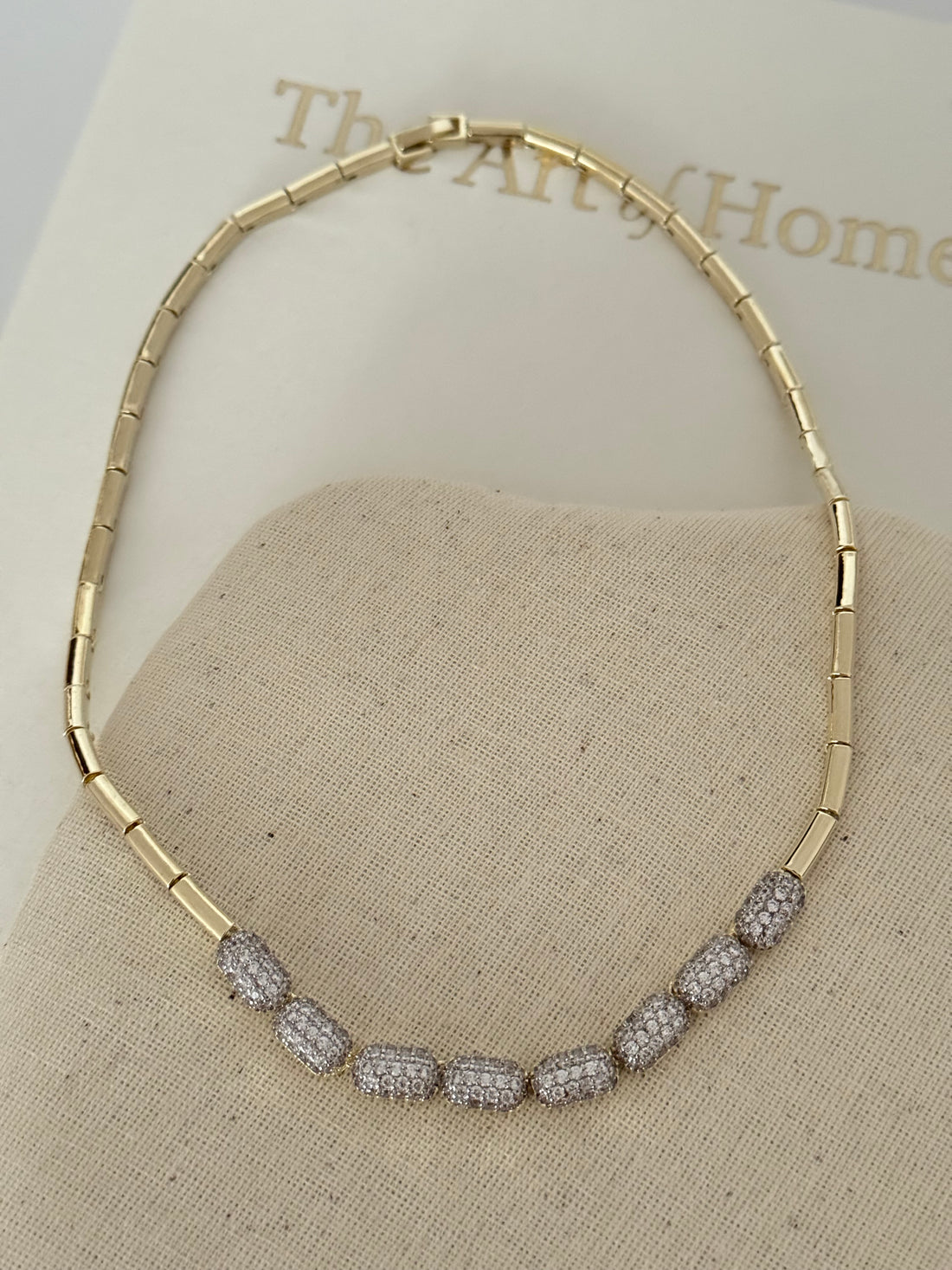 AMELİE OVAL TAŞ DETAYLI GOLD KOLYE