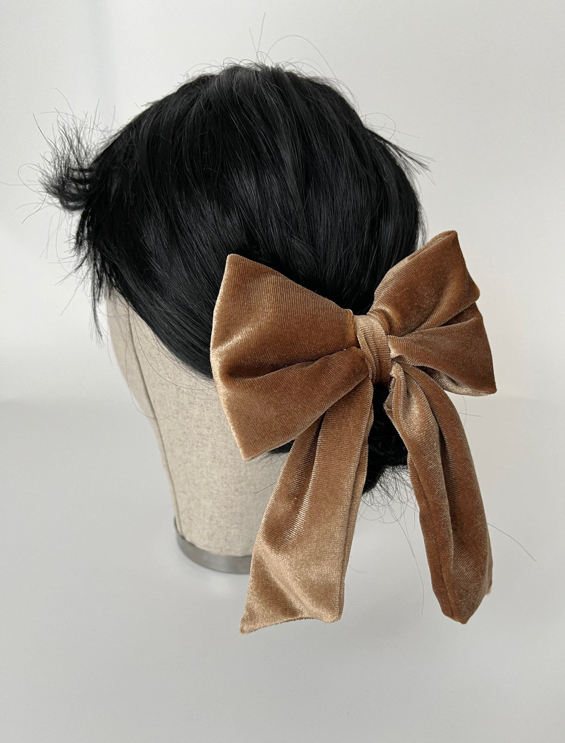 KAHVERENGİ KADİFE FİYONK TOKA