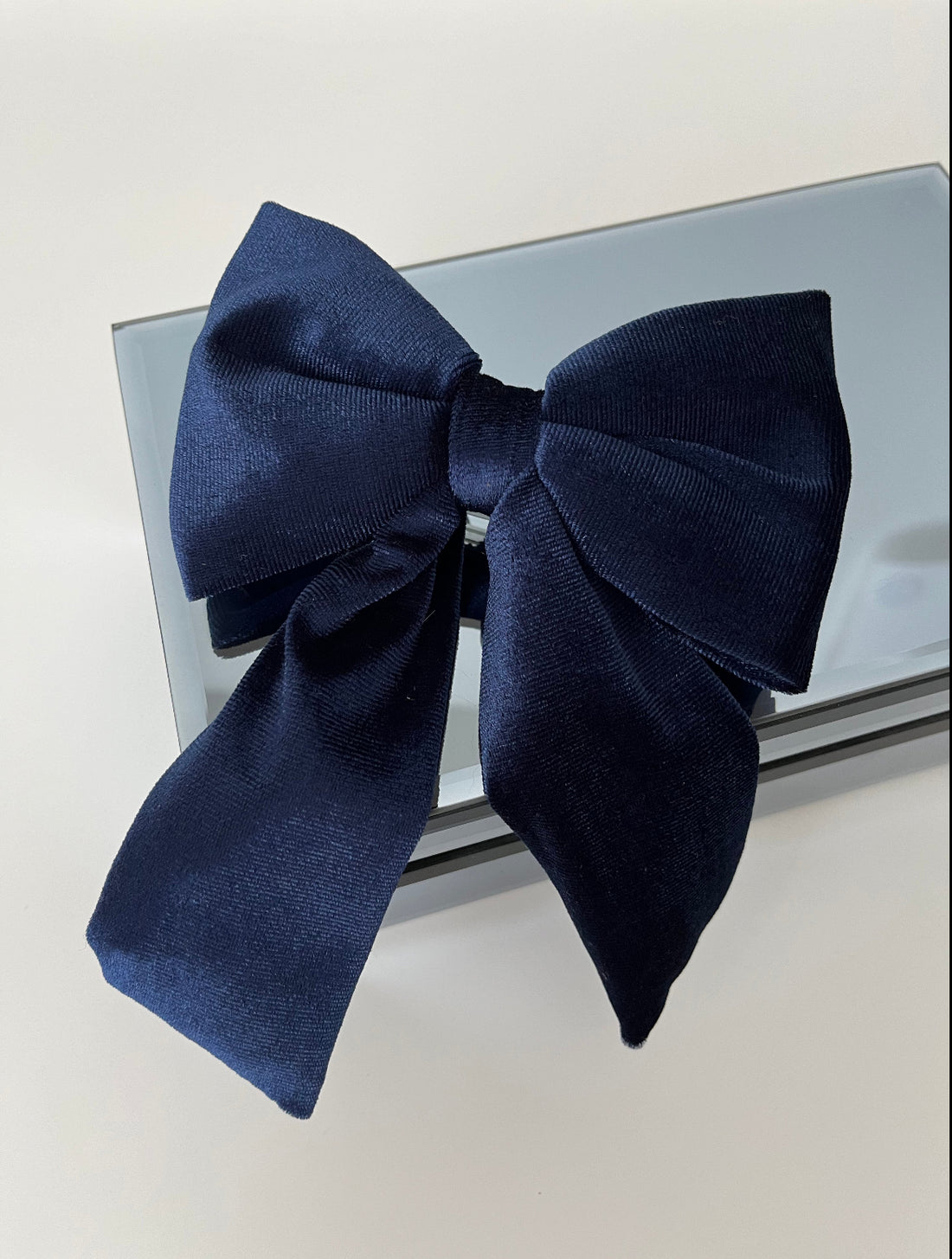 LACİVERT KADİFE FİYONK TOKA