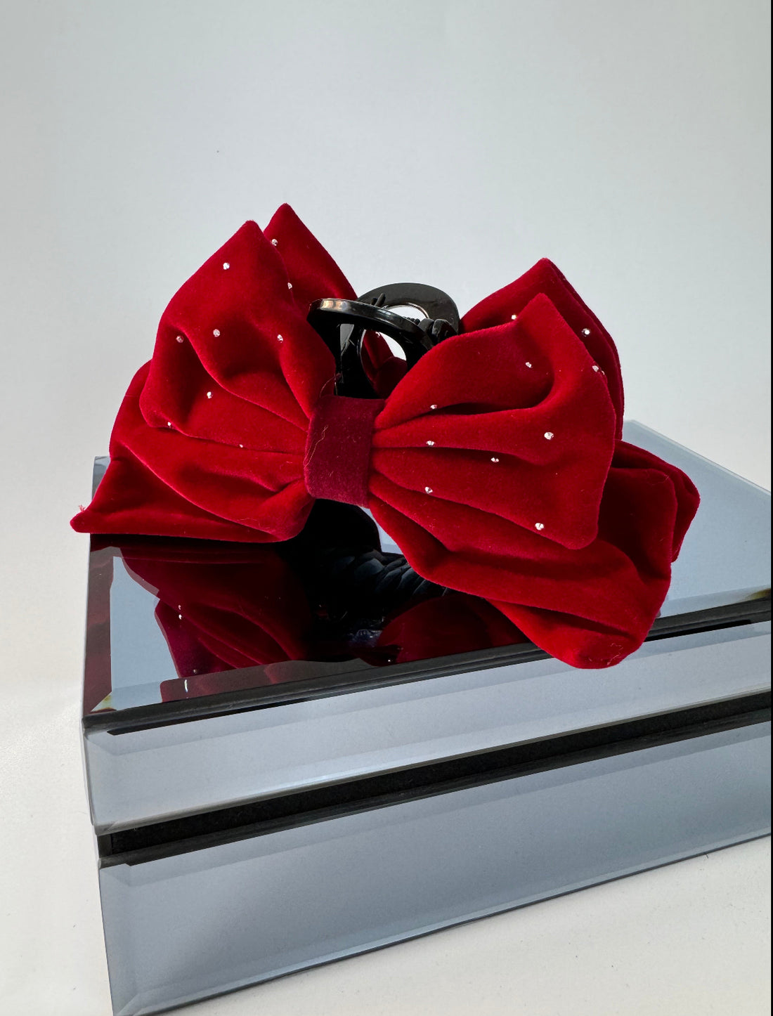 İTHAL KIRMIZI KADİFE FİYONK MANDAL TOKA