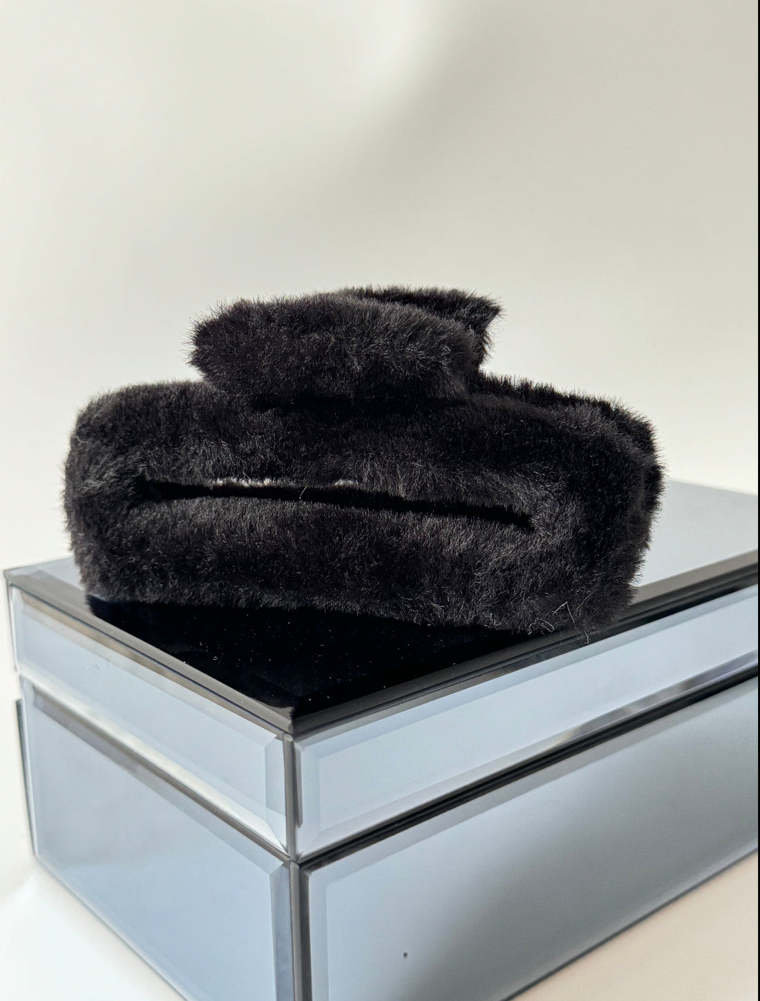 İTHAL SİYAH DİKDÖRTGEN BÜYÜK BOY PELUŞ MANDAL TOKA