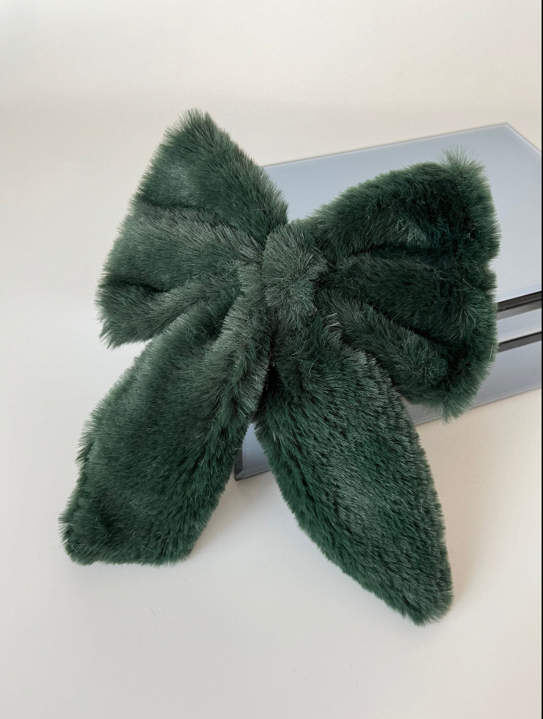 İTHAL ÇİFT KULLANIMLI ÇIKARILABİLİR ZÜMRÜT YEŞİLİ PELUŞ FİYONK TOKA