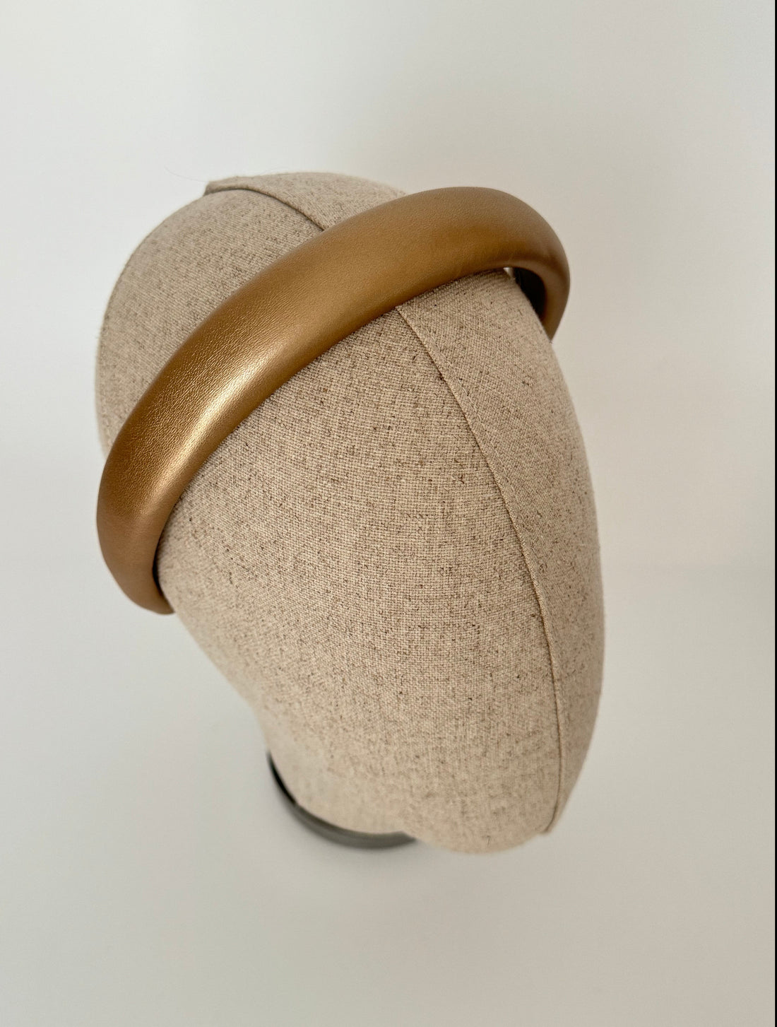 KİYA GOLD DERİ İNCE TAÇ