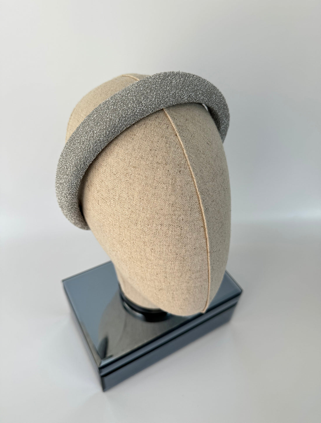 RİNDAN İTHAL SİLVER PIRILTILI TAÇ