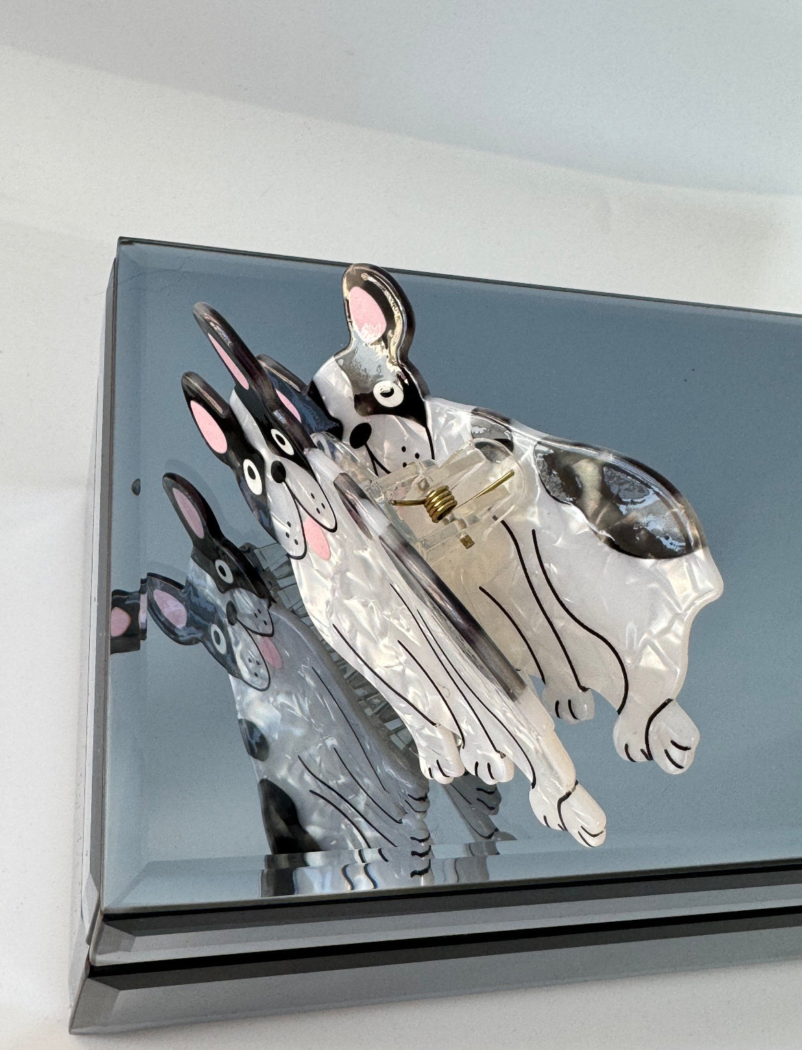 İTHAL KÖPEK DESENLİ KEMİK MANDAL TOKA