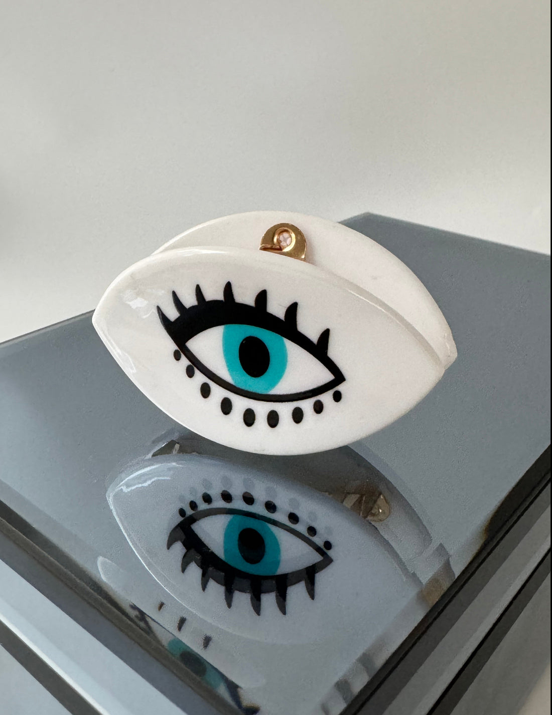 İTHAL GÖZ DETAYLI KEMİK MANDAL TOKA