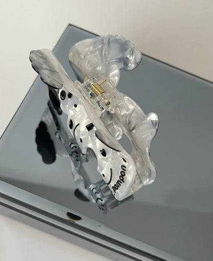 İTHAL KÖPEK DESENLİ KEMİK MANDAL TOKA