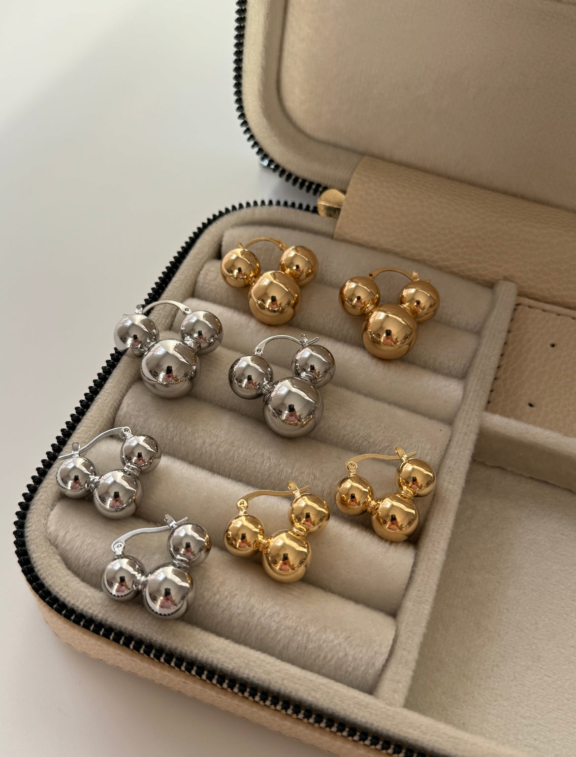 İTHAL MİCKEY MOUSE BÜYÜK BOY GOLD KÜPE