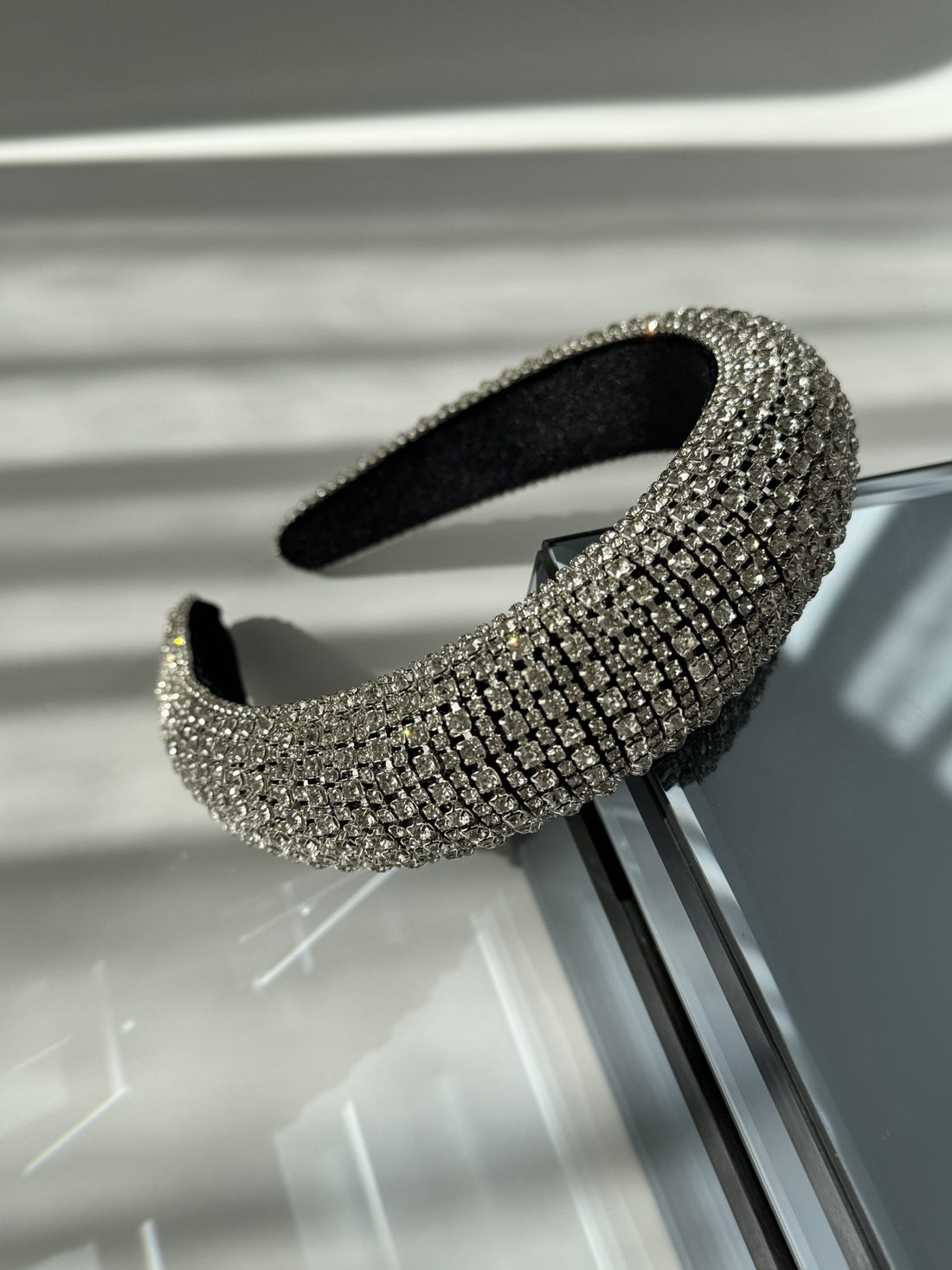 SİTARE İTHAL BOMBELİ SİLVER TAŞLI TAÇ