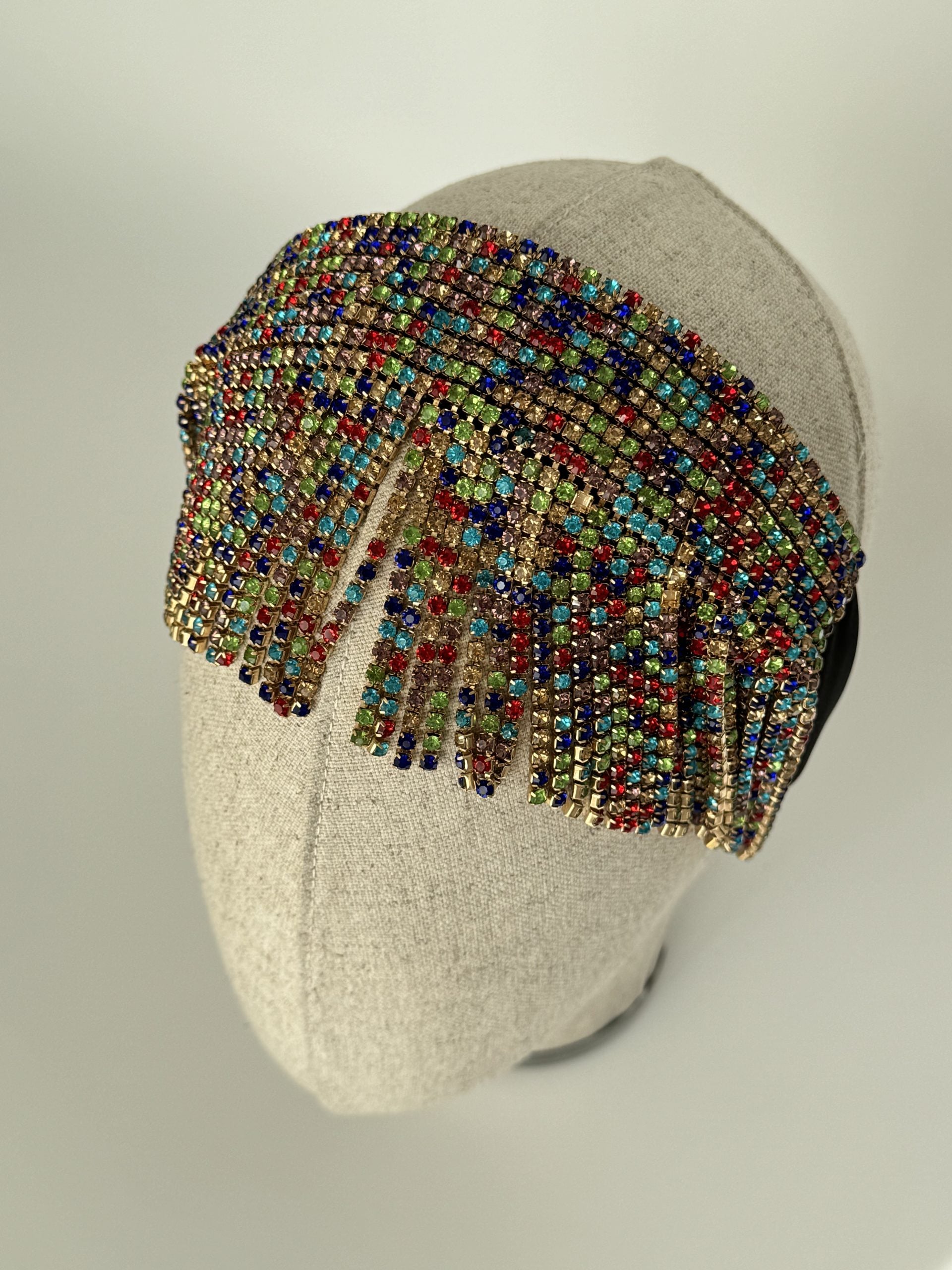 EARTHA İTHAL TASARIM RENKLİ TAŞLI KAHKÜLLÜ KINA TAÇ