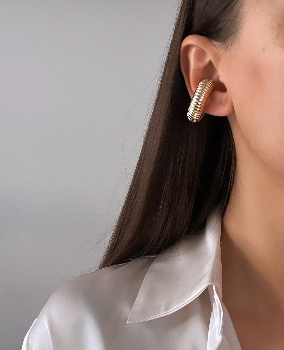 İTHAL XL DETAYLI BALON HALKA GOLD KIKIRDAK KÜPE EARCUFF