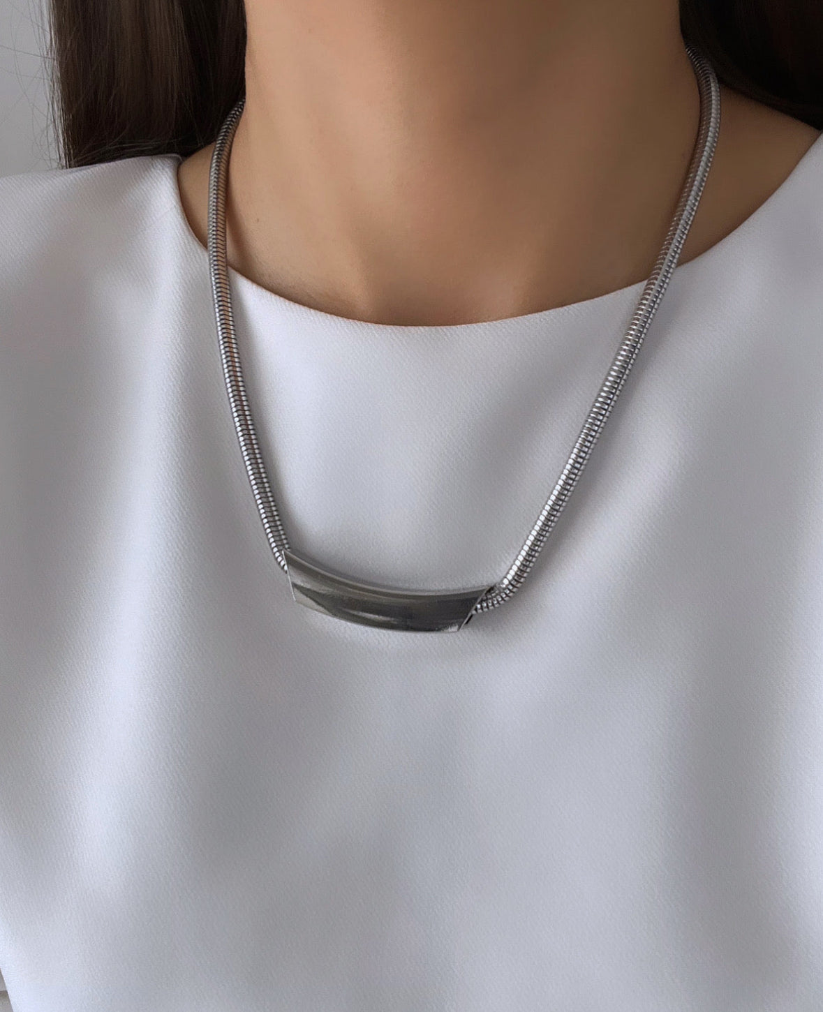 İTHAL DETAYLI SİLVER KOLYE