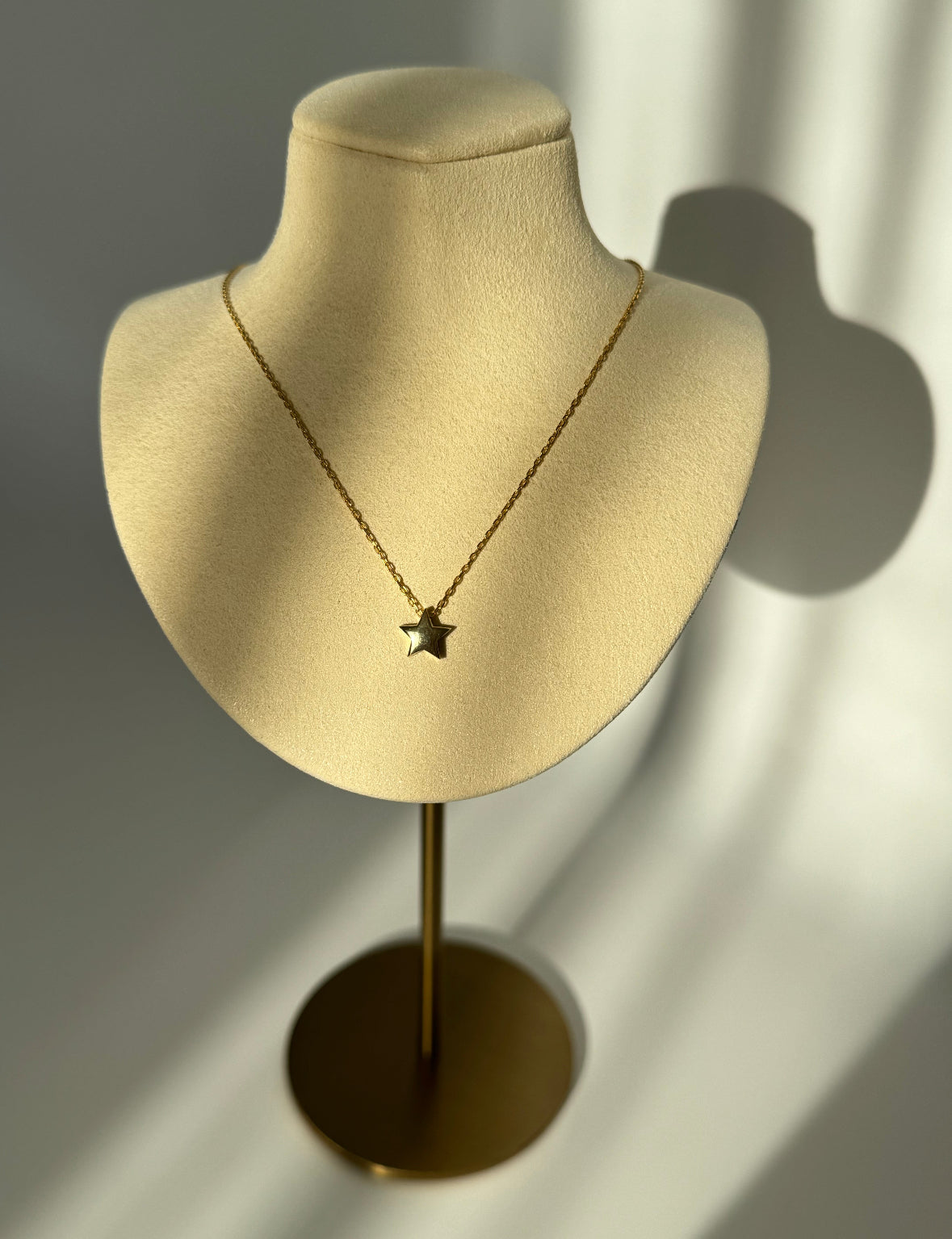 925 GÜMÜŞ GOLD YILDIZ DETAYLI KOLYE
