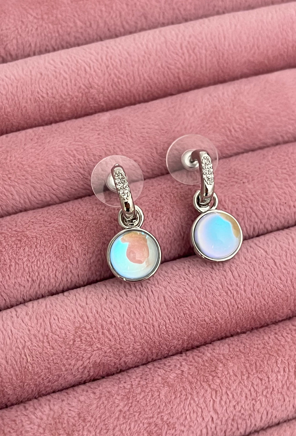 KEDİ GÖZLÜ İTHAL SİLVER KÜPE