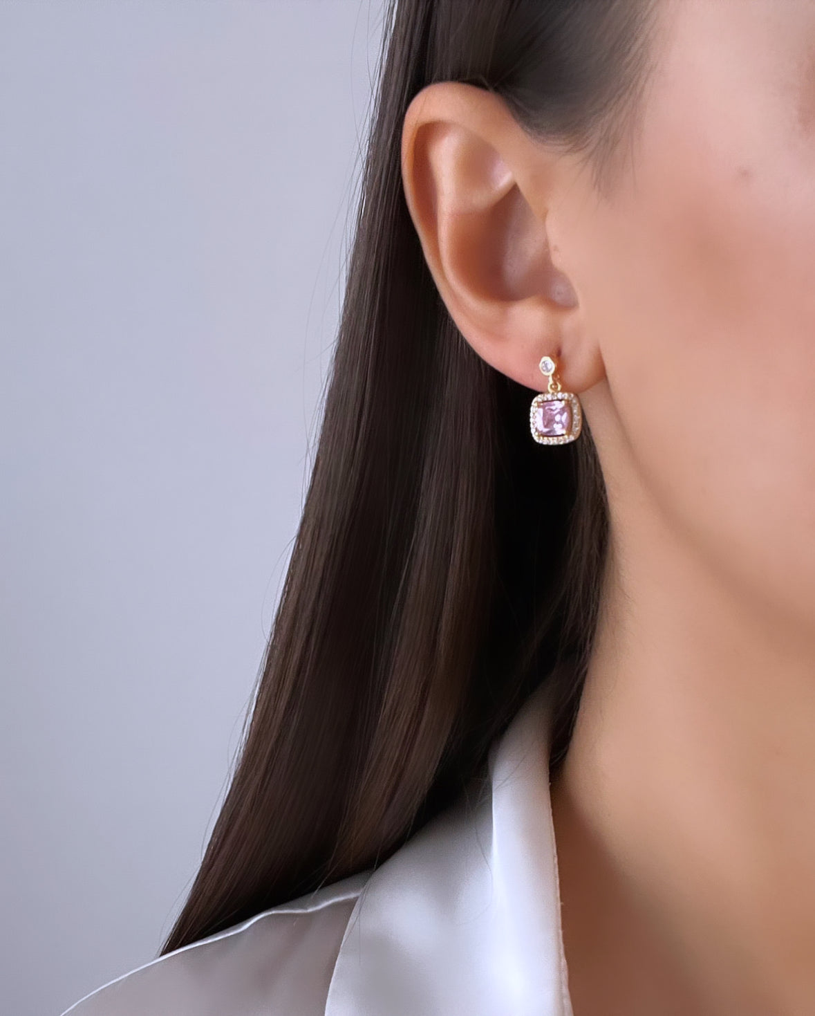 PEMBE TAŞLI GOLD BAGET KÜPE