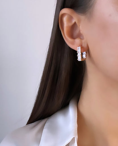 ZİRKON TAŞLI KARE GOLD HALKA KÜPE