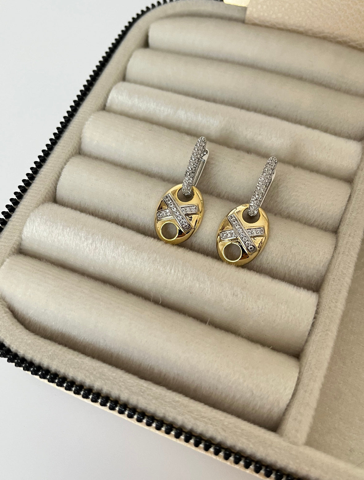 İTHAL MARKA MODEL HALKA KÜPE