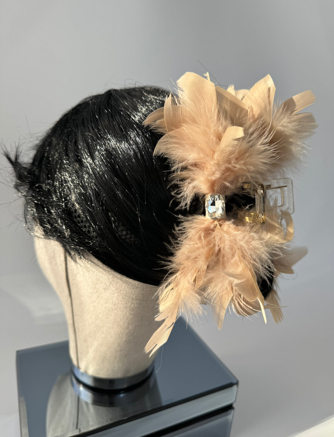 İTHAL KAHVE TÜYLÜ MANDAL TOKA