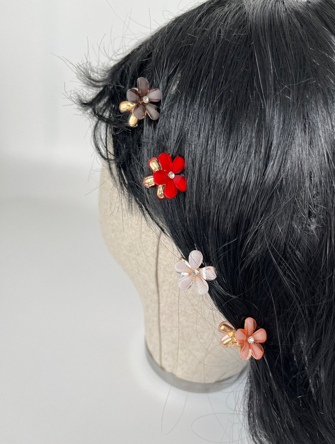 İTHAL BEYAZ ÇİÇEK METAL MİNİ MANDAL TOKA (2ADET)